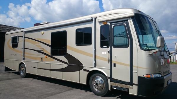 Amerikai luxus lakóbusz