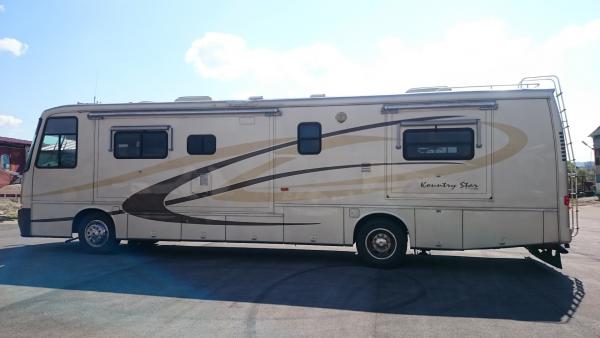 Amerikai luxus lakóbusz