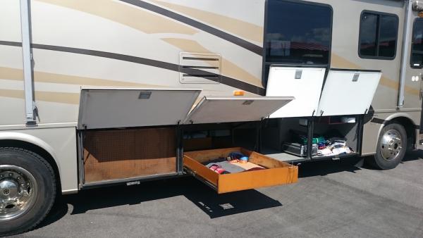 Amerikai luxus lakóbusz