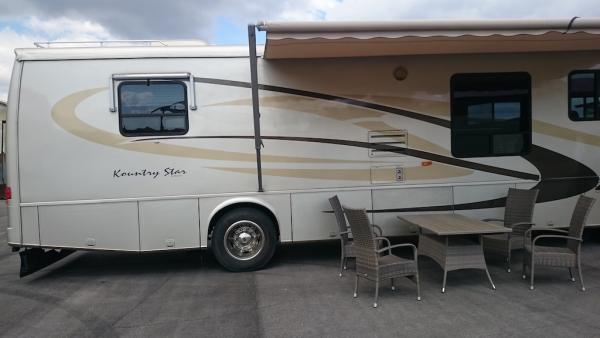 Amerikai luxus lakóbusz