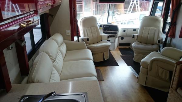 Amerikai luxus lakóbusz