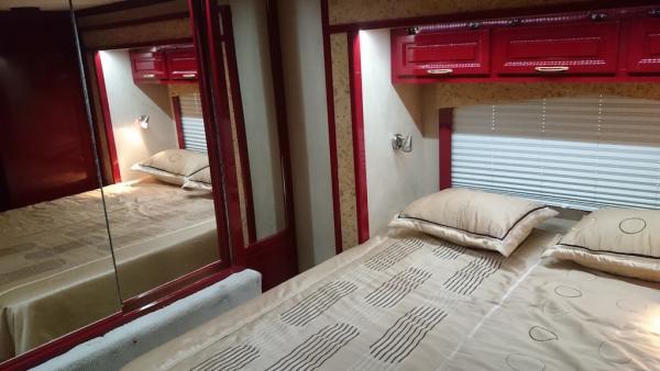 Amerikai luxus lakóbusz